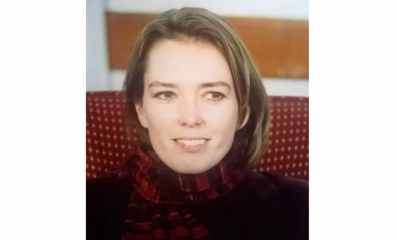 Dr. Sarah Clackson